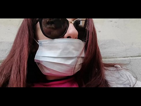 ❤️ Nicoletta na-abọ ọbọ n'ahụ onye agbata obi ya na pees n'ime ebe a na-adọba ụgbọala ya (Special Covid19 Italian Quarantine) ❤️ Anal video