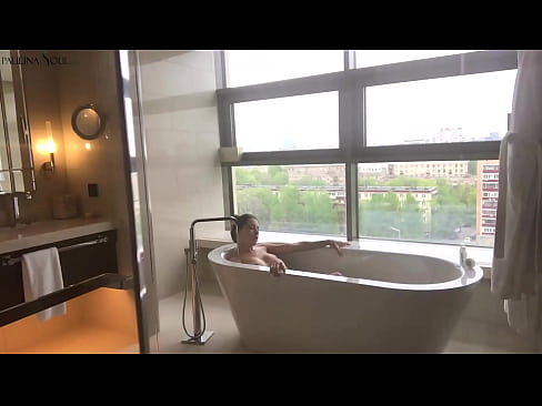 ❤️ Tremendous nwa ọhụrụ mmasị jerking anya ọtụ ya n'ime ụlọ ịwụ ahụ ❤️ Anal video