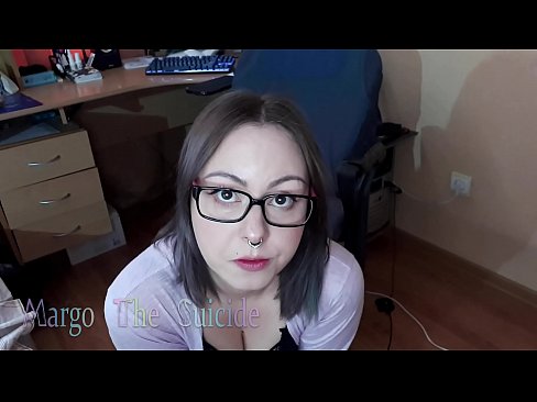 ❤️ Nwatakịrị nwanyị sexy nwere ugegbe na-eme Dildo nke ukwuu na igwefoto ❤️ Anal video